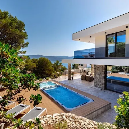 Hedona Villa *