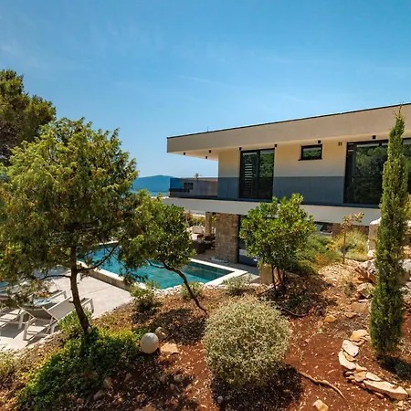 Hedona * 코마르나